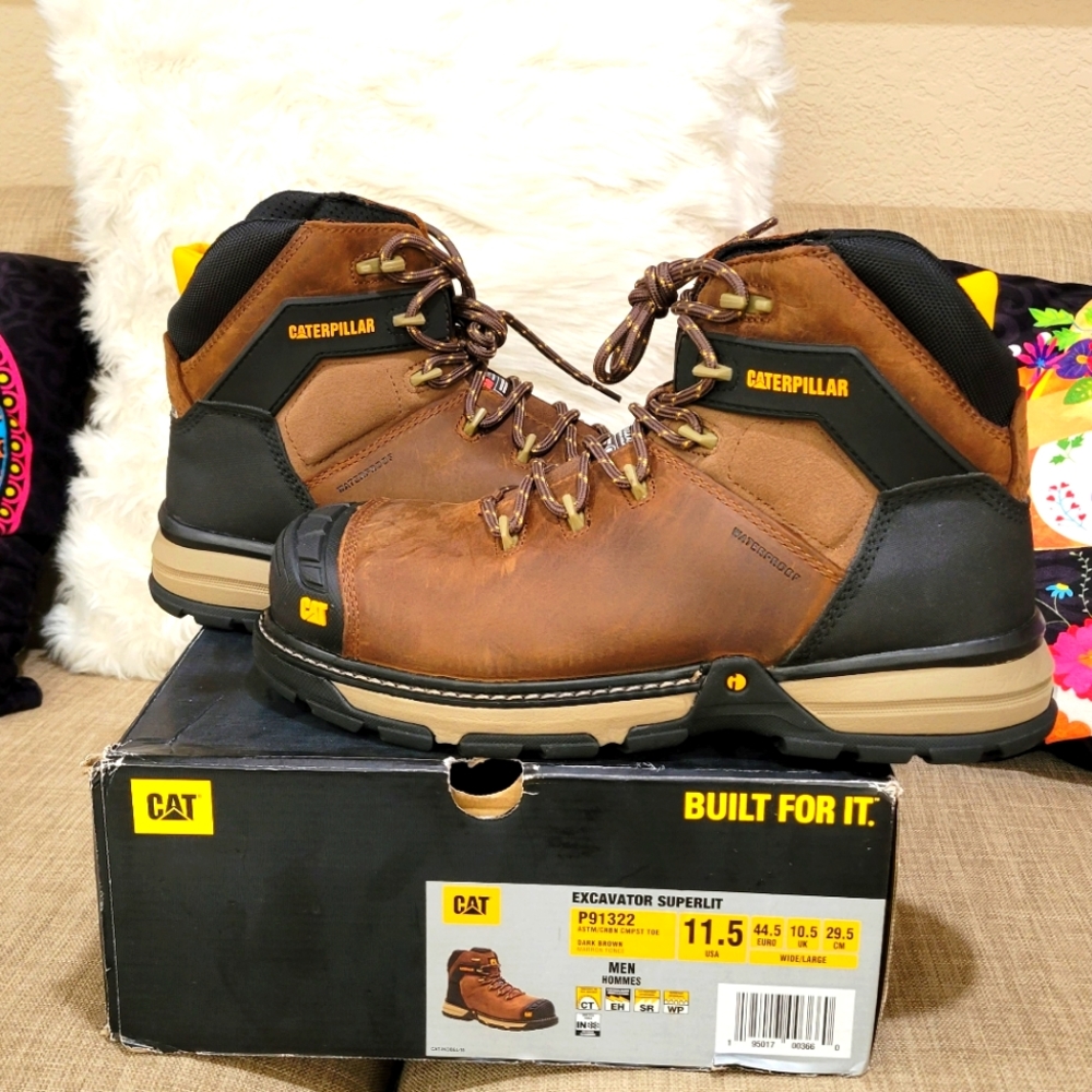 NEW CATERPILLAR WORK BOOTS WITH STEEL TOE